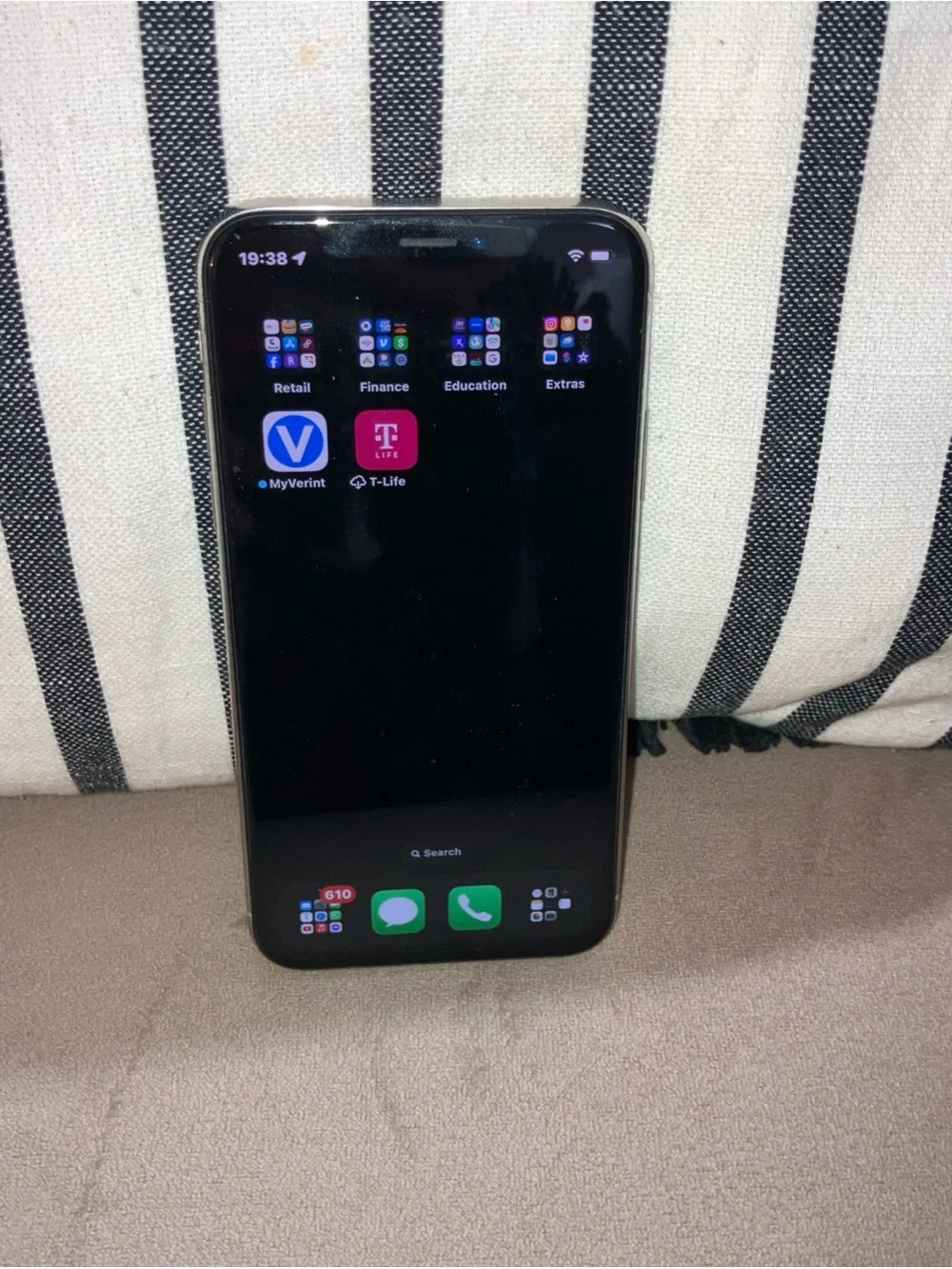 Apple iPhone X 64 GB Xfinity Comcast EUC